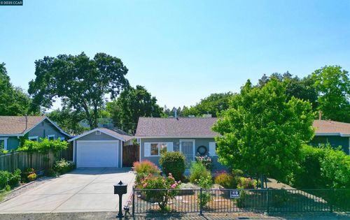 2577 Jewell Ln, Pleasant Hill, CA, 94523-4203 | Card Image