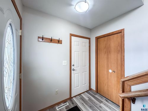 6320 W 66th St Street, Sioux Falls, SD, 57106 | Card Image