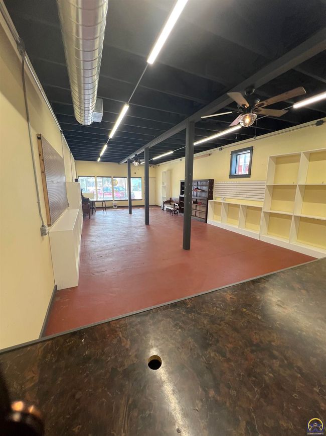 117 E Franklin St, Home with 0 bedrooms, 0 bathrooms and 3 parking in Pomona KS | Image 5
