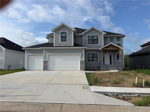 4527 Ne 86th Terrace, Kansas City, MO, 64156 | Card Image
