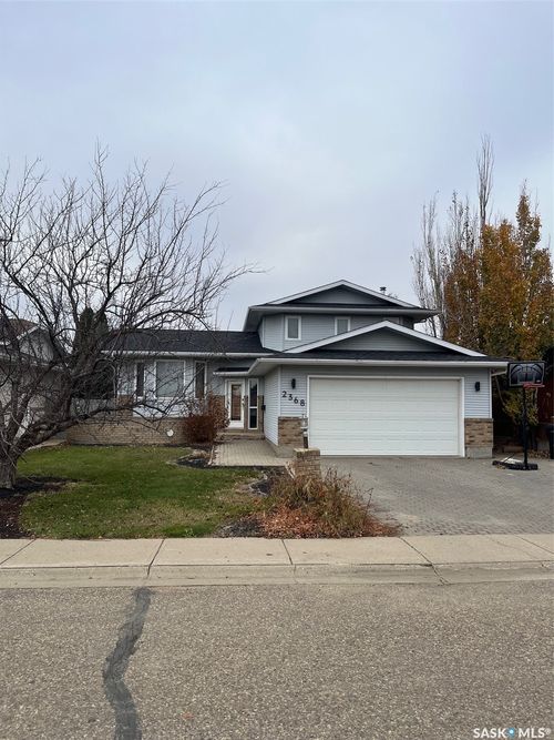 2368 Irvine Crescent, Estevan, SK, S4A2S6 | Card Image