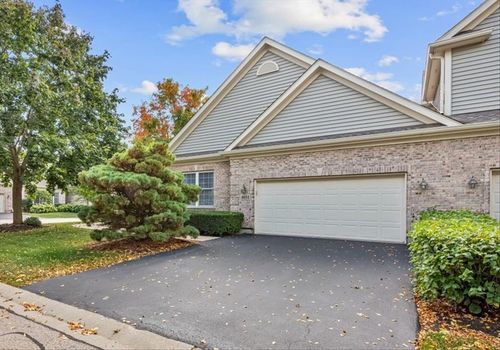 4051 Willow View Dr, Lake In The Hills, IL, 60156-4676 | Card Image