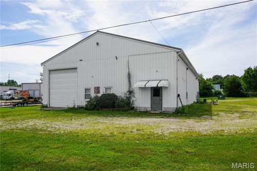 11227 Twitty Dr, Rolla, MO, 65401-8195 | Card Image