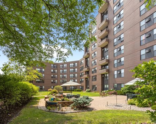 apt-706-7600 Golden Valley Rd, Golden Valley, MN, 55427-4560 | Card Image