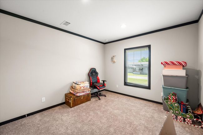 200 W 3 Rd St, House other with 4 bedrooms, 3 bathrooms and null parking in Barry TX | Image 18