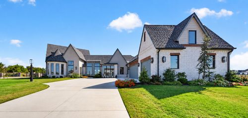 17584 E White Tail Cv, Owasso, OK, 74055-9290 | Card Image
