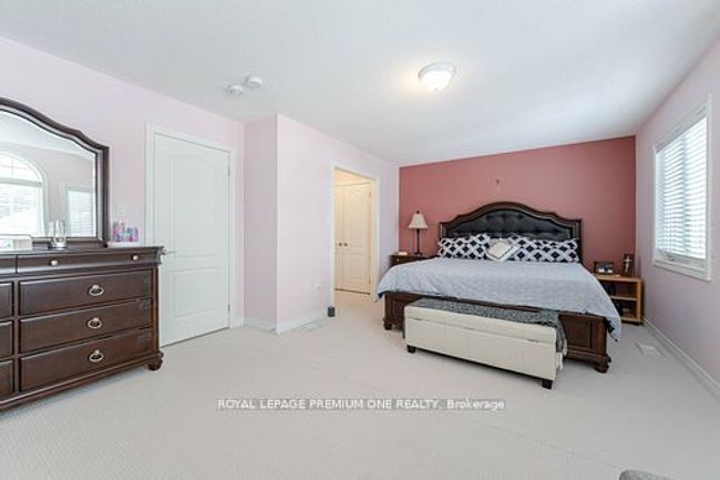 51 Prosser Cres, House attached with 4 bedrooms, 4 bathrooms and 3 parking in Sutton West ON | Image 14