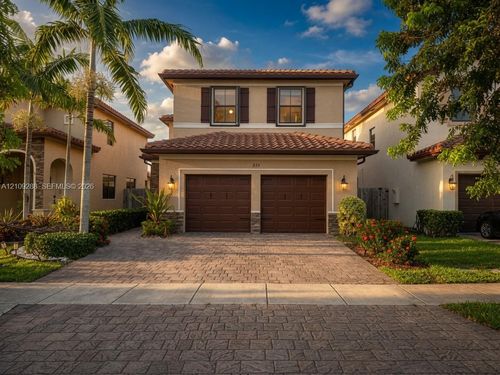 233 Ne 23rd Ter, Homestead, FL, 33033-6219 | Card Image