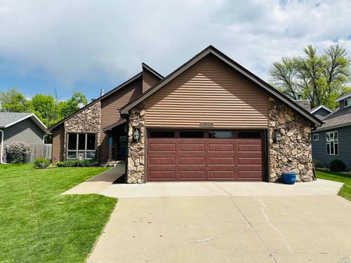 4319 Lincoln Way, Sioux City, IA, 51106-4338 | Card Image
