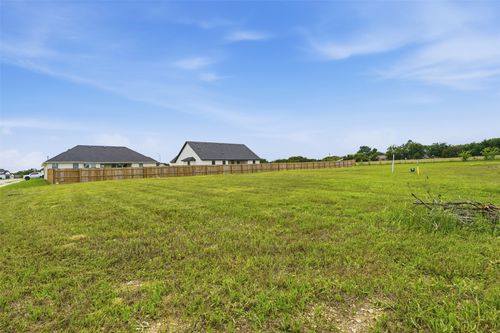 585 Highview Ct, Godley, TX, 76044-1243 | Card Image