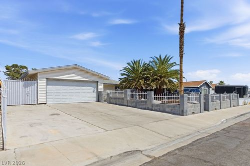4216 Esmeralda Avenue, Las Vegas, NV, 89102 | Card Image