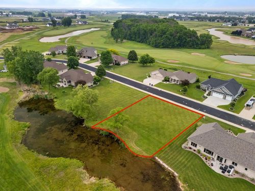 550 Royal Saint Pats Drive, WRIGHTSTOWN, WI, 54180 | Card Image