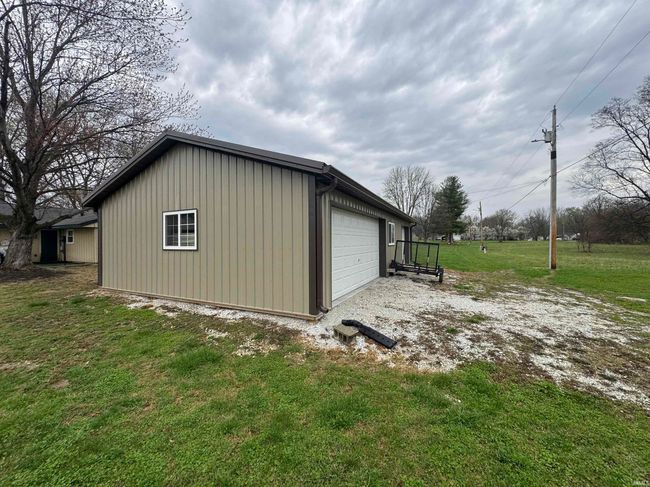 205 Cedar St, House other with 3 bedrooms, 1 bathrooms and null parking in Williamsport IN | Image 9
