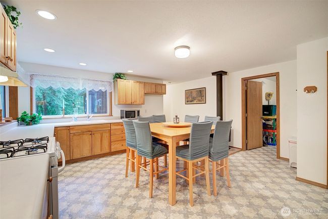 40411 Mountain Loop Hwy, House other with 2 bedrooms, 1 bathrooms and null parking in Granite Falls WA | Image 6