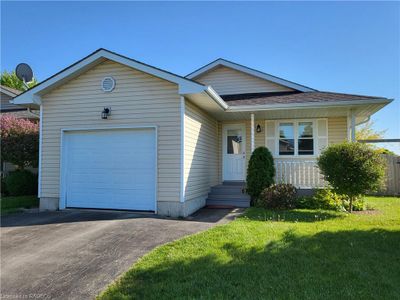 632 Stewart Dr, House other with 3 bedrooms, 2 bathrooms and 5 parking in Kincardine ON | Image 1