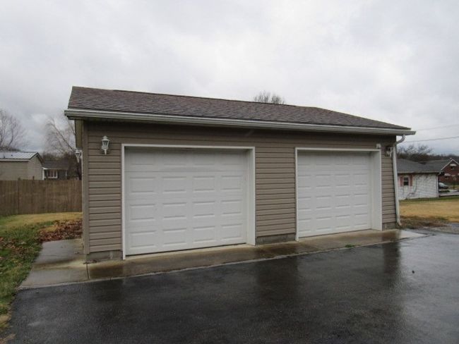 231 Sangston Ave, House other with 3 bedrooms, 1 bathrooms and 2 parking in Masontown PA | Image 5