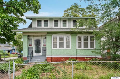2130 Pinkney St, Omaha, NE, 68110-1851 | Card Image