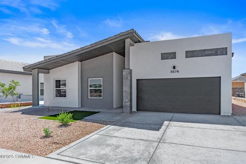 3676 Springhaven Loop, Las Cruces, NM, 88012-0882 | Card Image