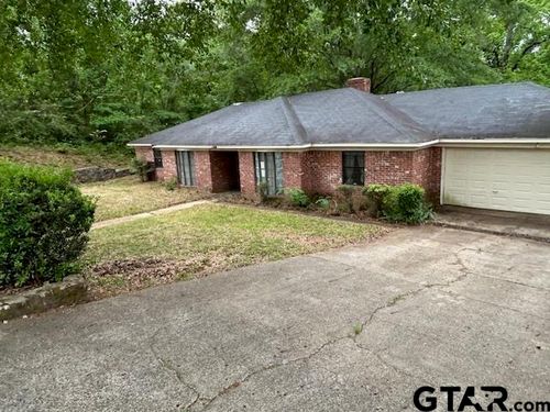 712 Leon Dr, Tyler, TX, 75702-8711 | Card Image