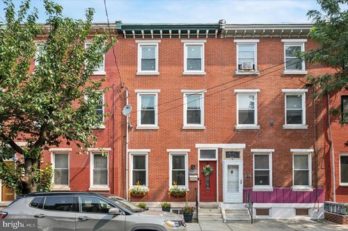 427 Dickinson St, PHILADELPHIA, PA, 19147-6516 | Card Image