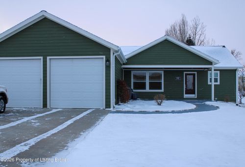2705 2nd St Ne, Watford City, ND, 58854-7093 | Card Image