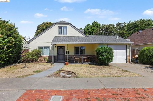 3879 Shasta Cir, Pittsburg, CA, 94565-5936 | Card Image
