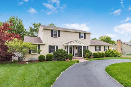 2403 White Rd, Grove City, OH, 43123-3624 | Card Image