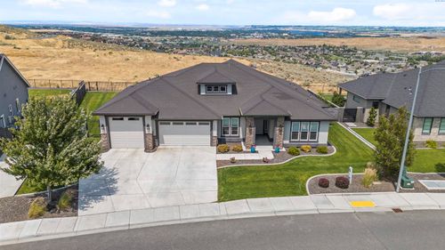 2132 Legacy Ln, Richland, WA, 99352-7901 | Card Image