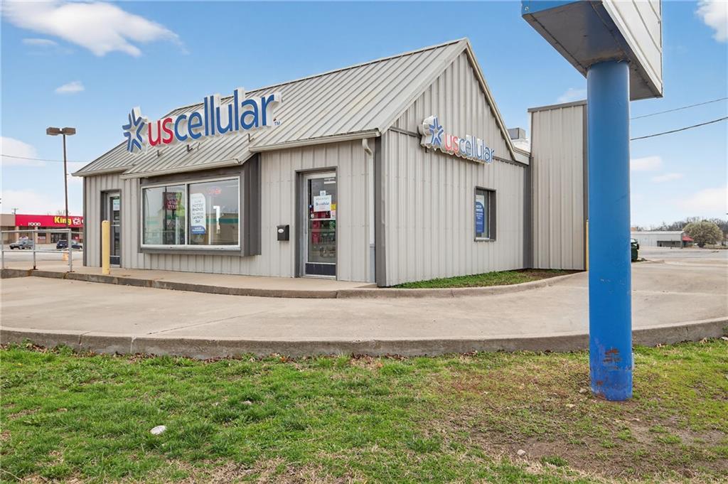 2120 Main St, Parsons, KS 67357
