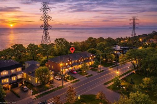 1069 Beach Blvd, Hamilton, ON, L8H6Z9 | Card Image