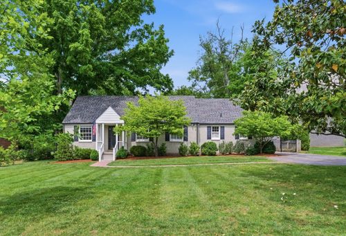 104 Brookfield Ave, Nashville, TN, 37205-4402 | Card Image