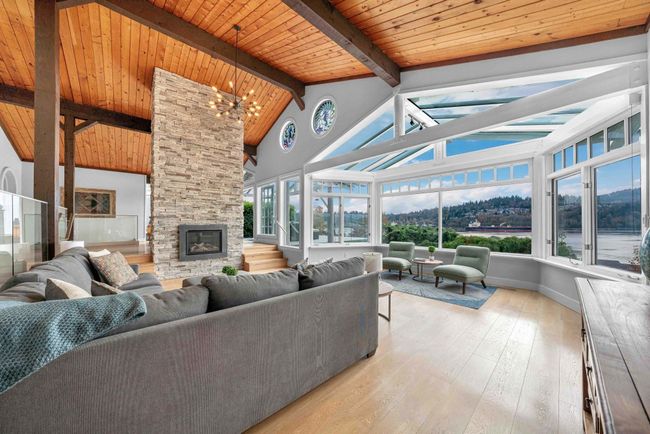 1128 Ioco Rd, House other with 4 bedrooms, 3 bathrooms and 5 parking in Port Moody BC | Image 5