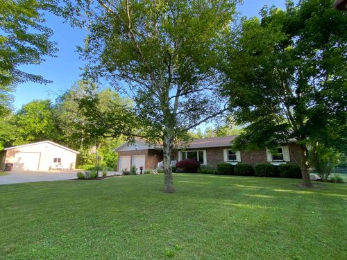 5150 Sagatoo Rd, Standish, MI, 48658-9332 | Card Image