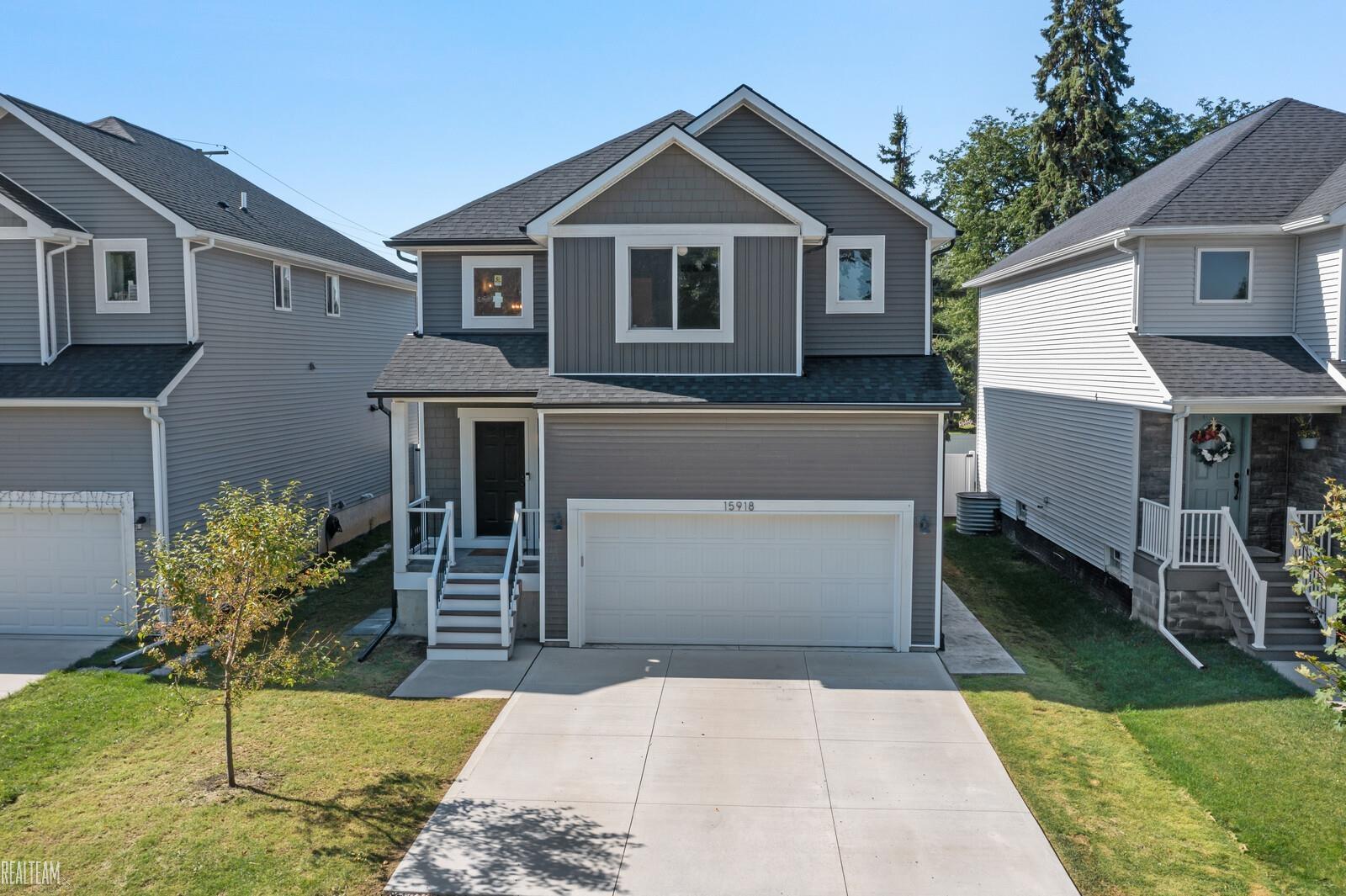 Camperdown Ave, Clinton Township, MI 48035
