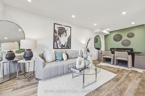 72-1588 South Parade Court, Mississauga, ON, L5M6E7 | Card Image
