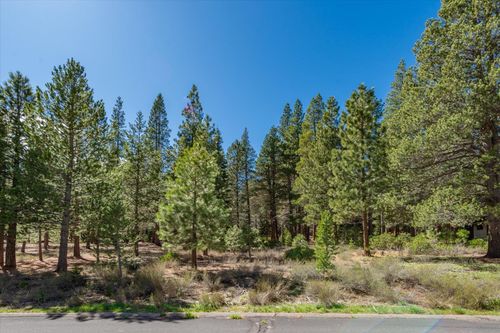 11850 Bottcher Loop, Truckee, CA, 96161-2792 | Card Image