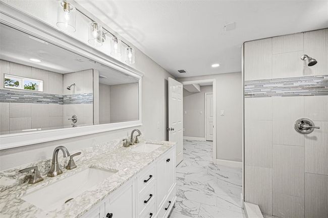 702 Norell St, House other with 3 bedrooms, 2 bathrooms and null parking in Channelview TX | Image 10