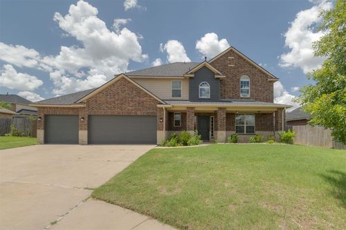 8725 Sally Ct, Yukon, OK, 73099-8496 | Card Image