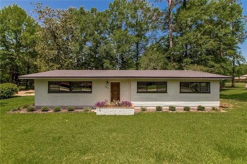305 Peachtree Dr, Bogalusa, LA, 70427-2156 | Card Image
