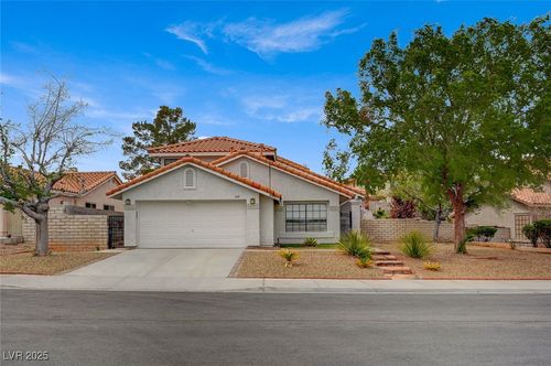 345 Templeton Dr, Henderson, NV, 89074-4970 | Card Image