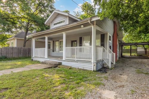 1010 E Cherry St, Sherman, TX, 75090-6815 | Card Image