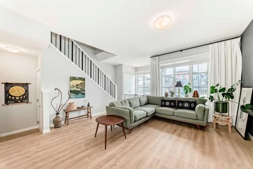 19 Rowley Common Nw, Calgary, AB, T3L0G4 | Card Image