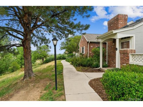 d-2910 W Long Cir, Littleton, CO, 80120-8117 | Card Image