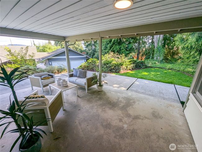 9233 Se 59 Th St, House other with 4 bedrooms, 3 bathrooms and null parking in Mercer Island WA | Image 12