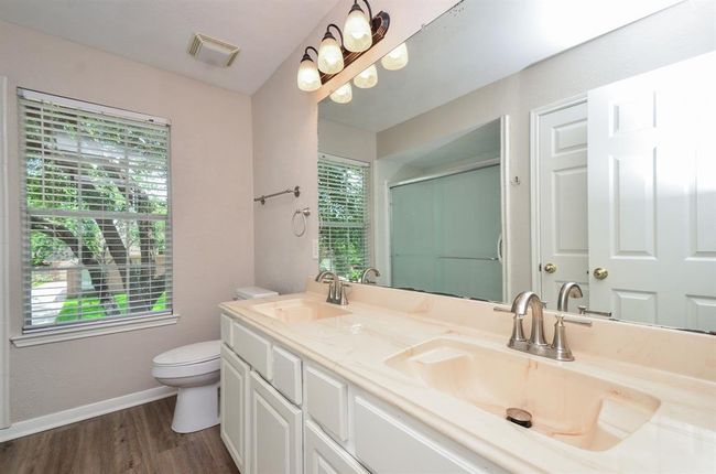 1501 Mulberry Ct, House other with 5 bedrooms, 4 bathrooms and 2 parking in Pearland TX | Image 24