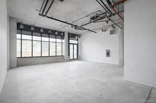 apt-103-144-49 Northern Blvd, Flushing, NY, 11354-4688 | Card Image