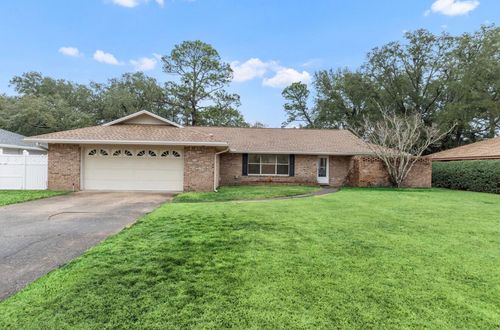 15 Lake Lorraine Cir, Shalimar, FL, 32579-1617 | Card Image