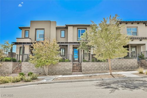 11676 Hamilton Lake Ave, Las Vegas, NV, 89138-6402 | Card Image