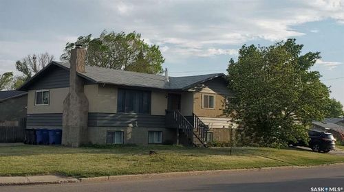 1491 112th St, North Battleford, SK, S9A3B1 | Card Image