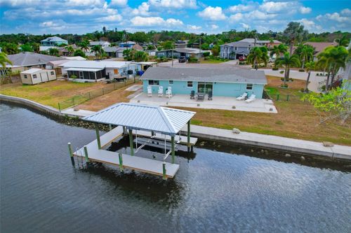 827 Blue Heron Blvd, RUSKIN, FL, 33570-3813 | Card Image
